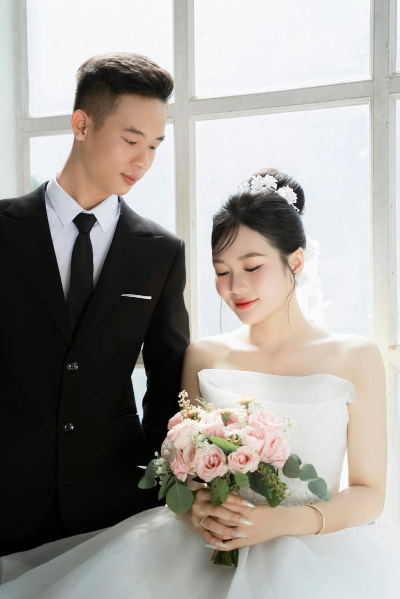 Anh em sinh đôi ở Đắk Lắk cưới vợ cùng ngày, hôn lễ nhiều điều đặc biệt - Ảnh 5. Anh em sinh đôi ở Đắk Lắk cưới vợ cùng ngày, hôn lễ nhiều điều đặc biệt - Ảnh 5.