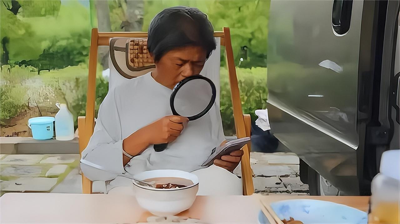 Người phụ nữ không lấy chồng, tuổi U70 bán nhà đi du lịch suốt 9 năm - Ảnh 2. Người phụ nữ không lấy chồng, tuổi U70 bán nhà đi du lịch suốt 9 năm - Ảnh 2.