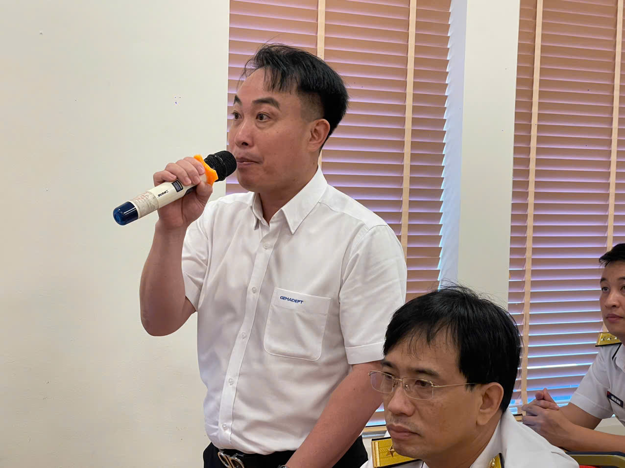 Nhiều vấn đề “nóng” tại hội nghị đối thoại doanh nghiệp trong lĩnh vực hàng hải- Ảnh 4. Nhiều vấn đề “nóng” tại hội nghị đối thoại doanh nghiệp trong lĩnh vực hàng hải- Ảnh 4.