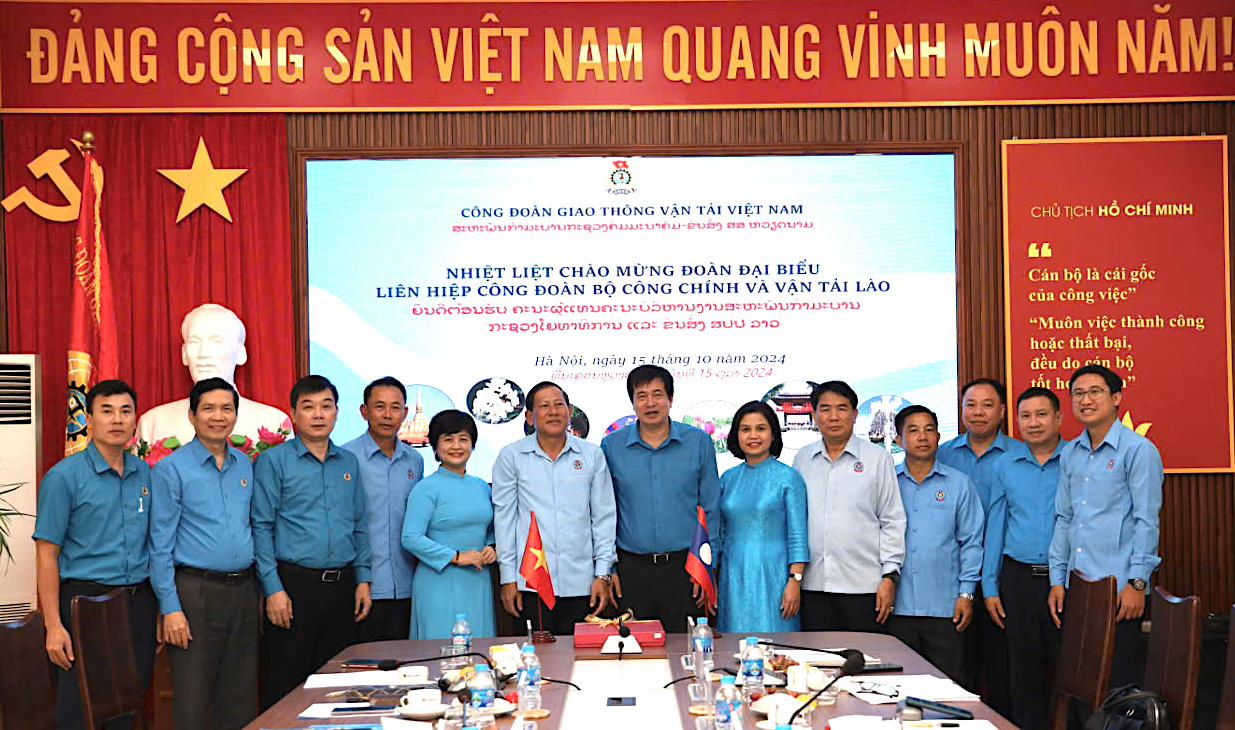 Tăng cường hợp tác công đoàn giao thông Việt - Lào- Ảnh 2. Tăng cường hợp tác công đoàn giao thông Việt - Lào- Ảnh 2.
