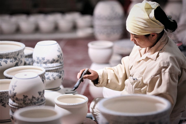 Những món quà lưu niệm ở Việt Nam mà du khách quốc tế cực kỳ yêu thích- Ảnh 4. Những món quà lưu niệm ở Việt Nam mà du khách quốc tế cực kỳ yêu thích- Ảnh 4.