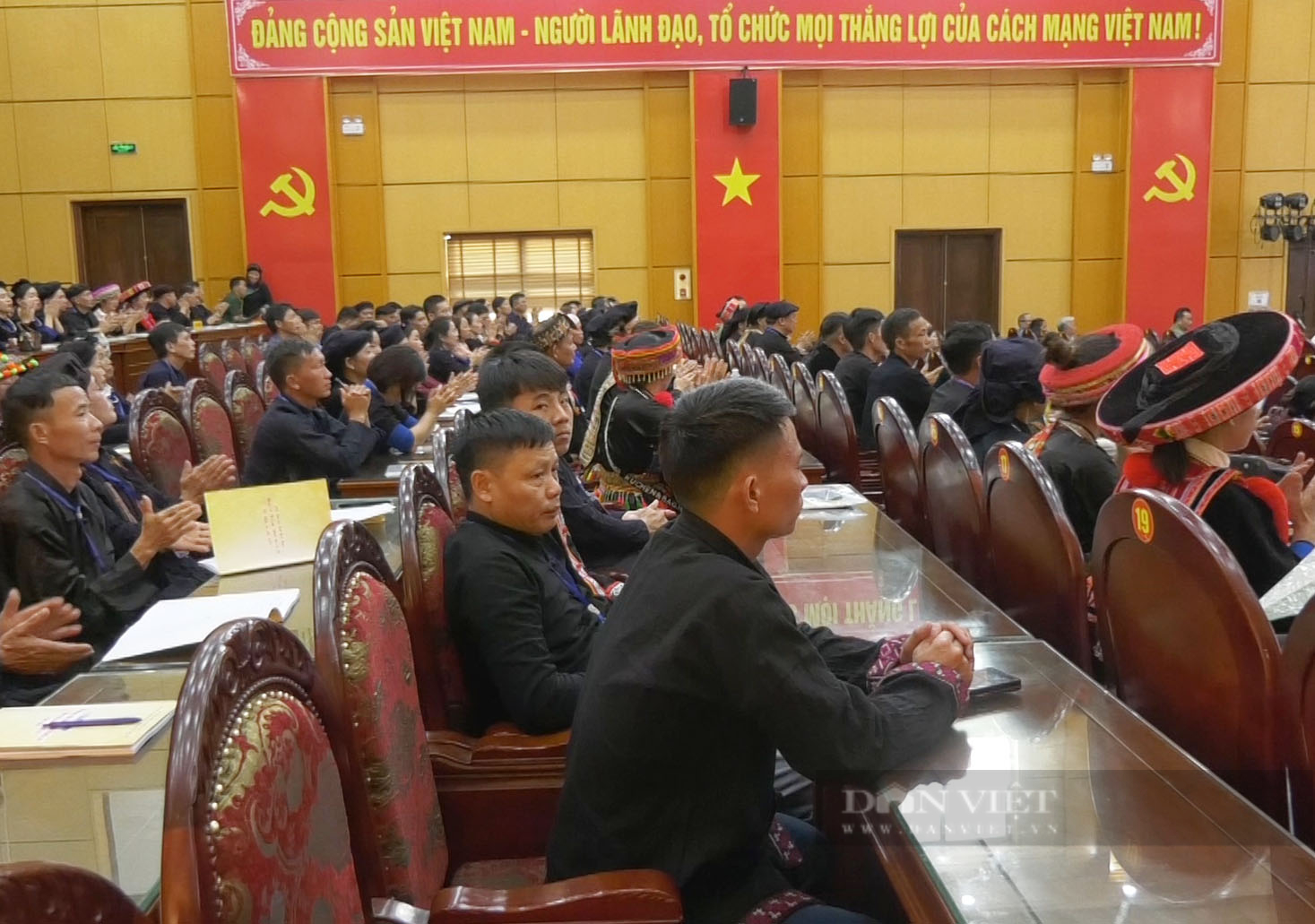 Bắc Kạn: Tiến hành phiên thứ nhất Đại hội đại biểu các DTTS lần thứ IV, năm 2024- Ảnh 3. Bắc Kạn: Tiến hành phiên thứ nhất Đại hội đại biểu các DTTS lần thứ IV, năm 2024- Ảnh 3.