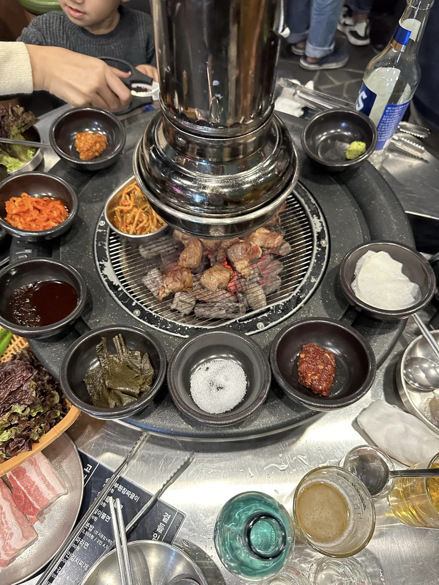 Quang Vinh giới thiệu món ngon khi du lịch Hàn Quốc - Ảnh 6. Quang Vinh giới thiệu món ngon khi du lịch Hàn Quốc - Ảnh 6.