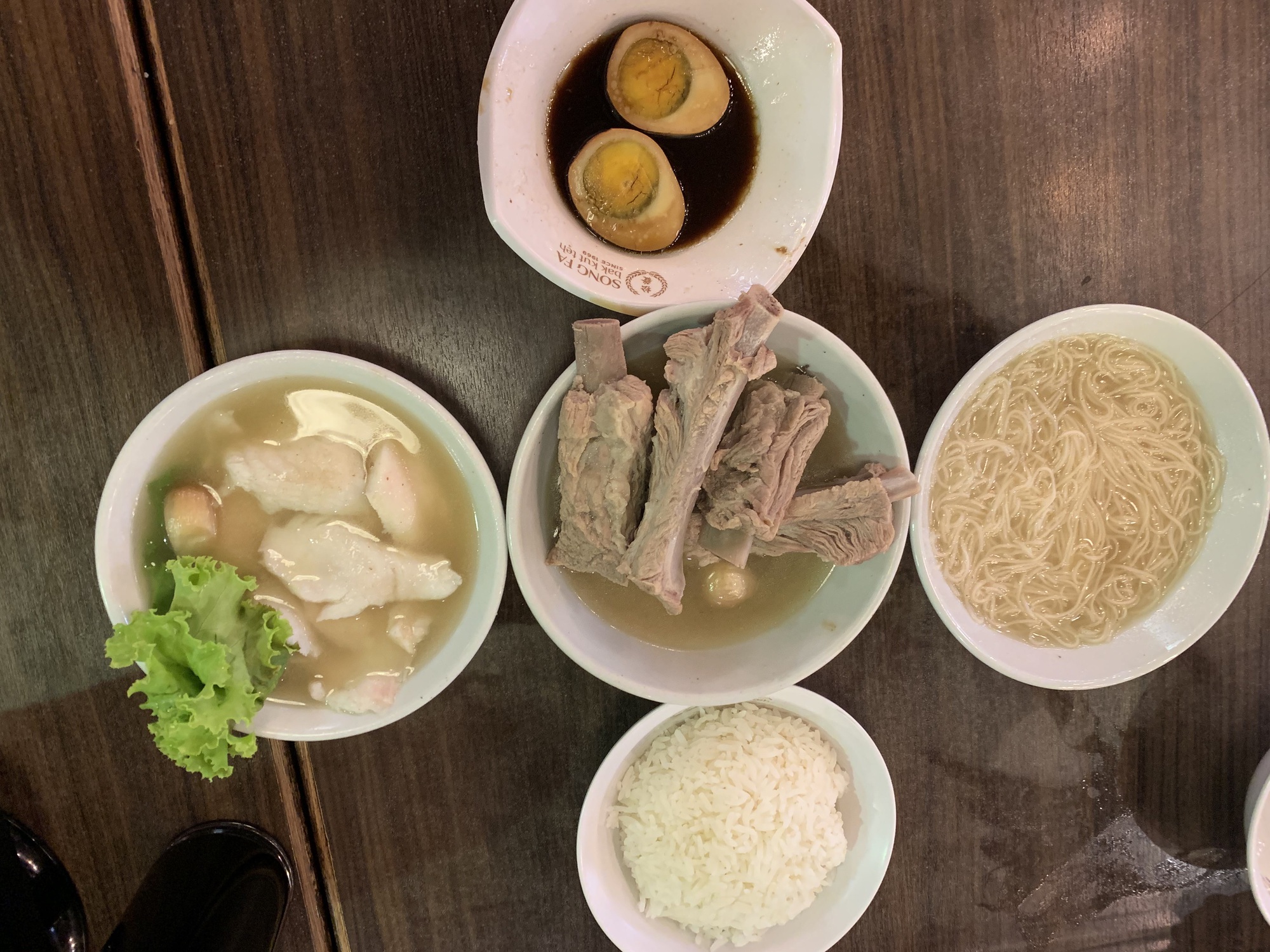 Những món ngon đứng đầu danh sách nên thử ở Singapore - Ảnh 7. Những món ngon đứng đầu danh sách nên thử ở Singapore - Ảnh 7.