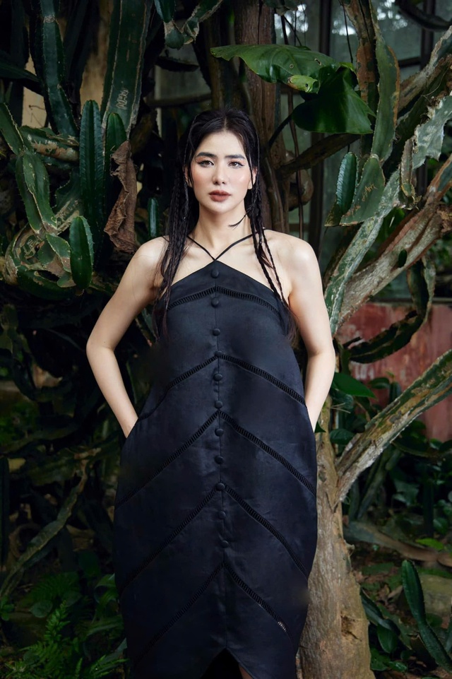 Phong cách thời trang đẹp nức tiếng của cặp chị em người mẫu song sinh- Ảnh 5. Phong cách thời trang đẹp nức tiếng của cặp chị em người mẫu song sinh- Ảnh 5.