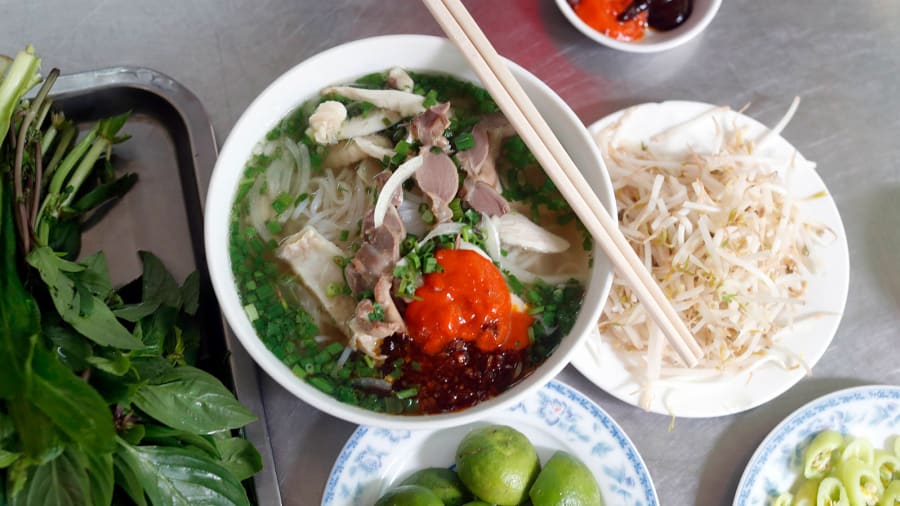 Ba món Việt vào danh sách ẩm thực đường phố ngon nhất châu Á - Ảnh 3. Ba món Việt vào danh sách ẩm thực đường phố ngon nhất châu Á - Ảnh 3.