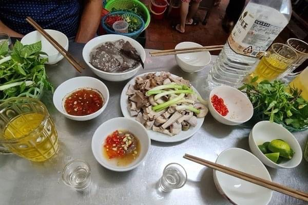 Những quán lòng lợn ngon nức tiếng quận Hoàng Mai, Hà Nội - Ảnh 7. Những quán lòng lợn ngon nức tiếng quận Hoàng Mai, Hà Nội - Ảnh 7.