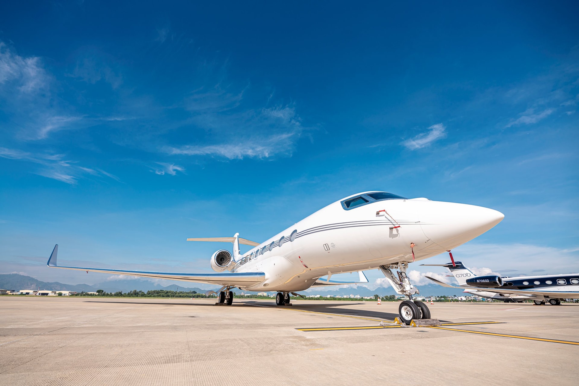 Ảnh (3)Gulfstream G650 ER đỗ tại sân bay ĐN sáng 17_10 - 4