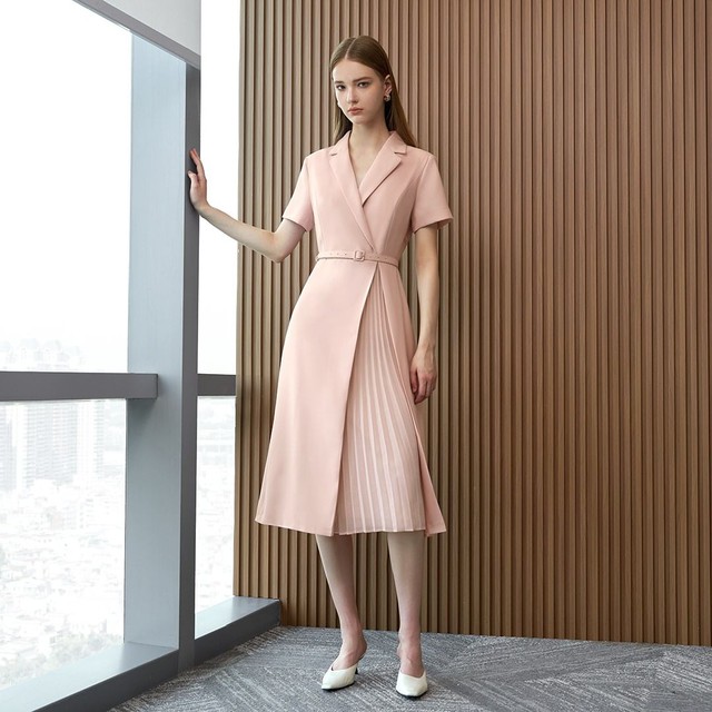 5 chiếc váy dài thanh nhã, linh hoạt bậc nhất mùa thu- Ảnh 3. 5 chiếc váy dài thanh nhã, linh hoạt bậc nhất mùa thu- Ảnh 3.