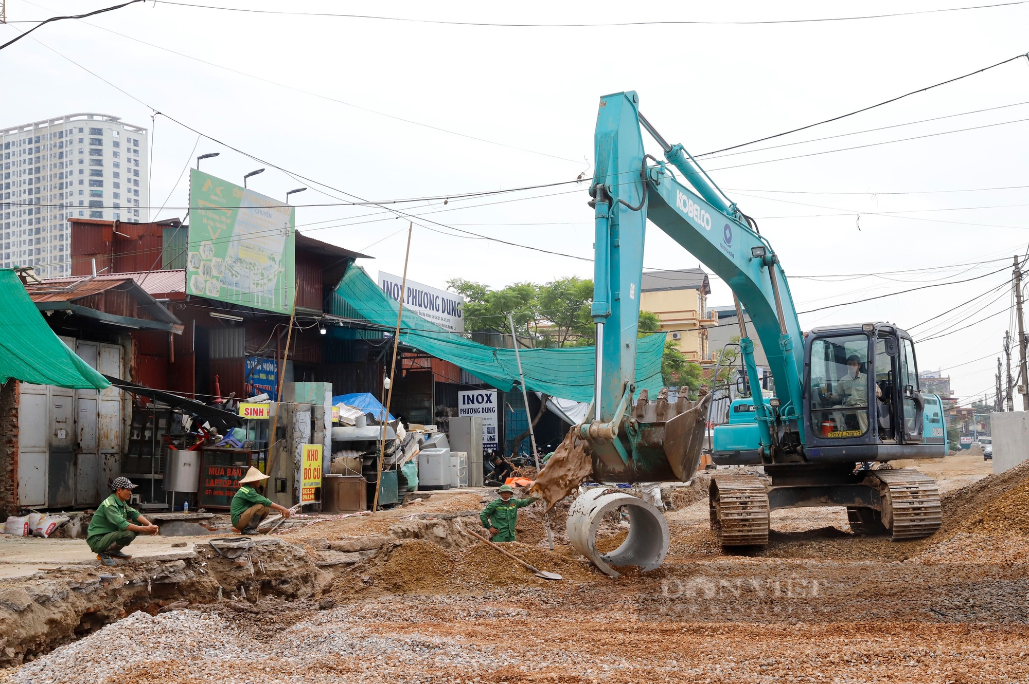 Dồn lực thi công mở rộng con đường gần 1.000 tỷ đồng/1km tại Hà Nội- Ảnh 5. Dồn lực thi công mở rộng con đường gần 1.000 tỷ đồng/1km tại Hà Nội- Ảnh 5.