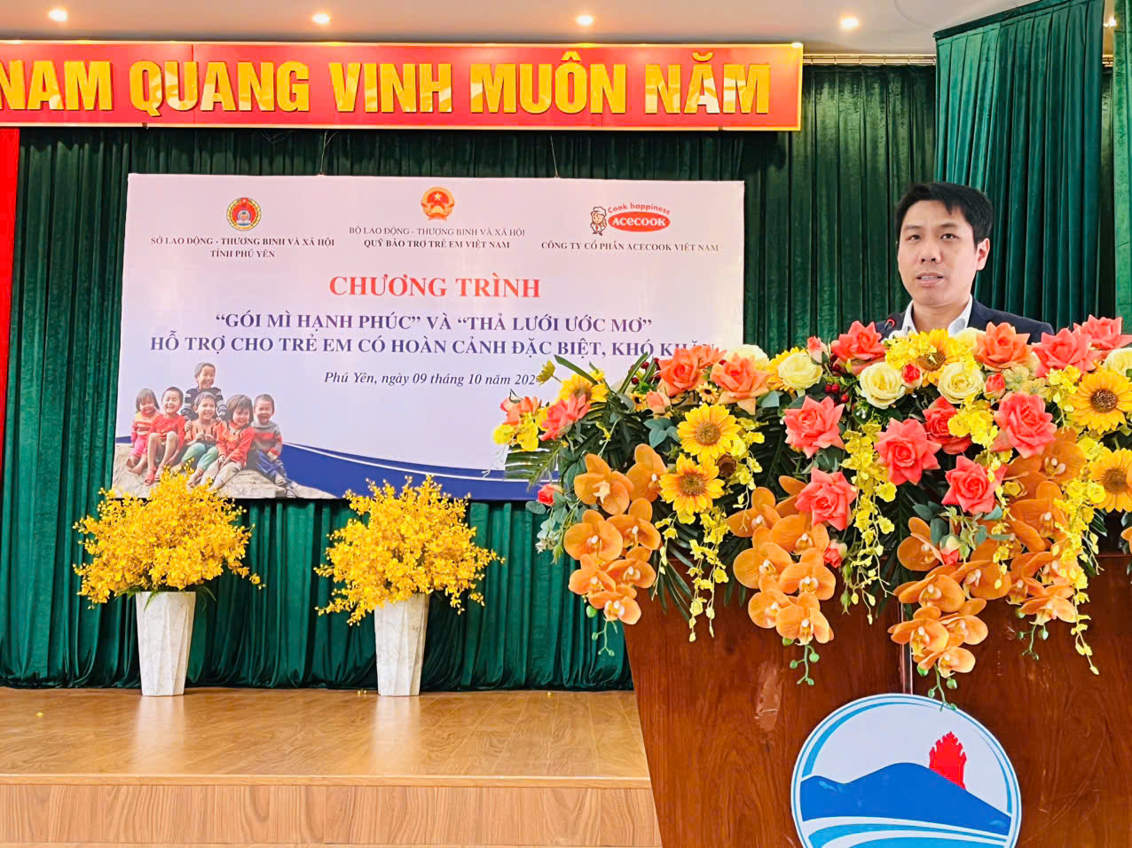 Pho-Di-Bo-12-01 - Vietnam.vn