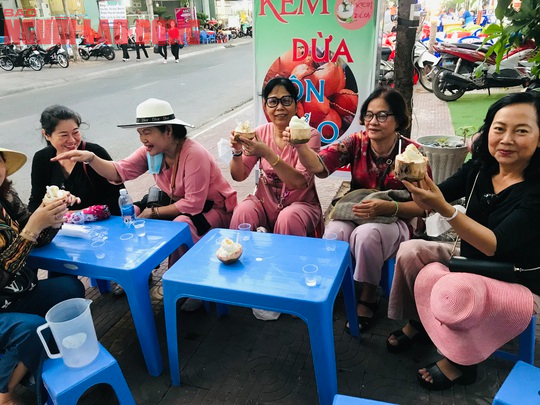 Ít ngờ đặc sản Côn Đảo lại là... kem! - Ảnh 3. Ít ngờ đặc sản Côn Đảo lại là... kem! - Ảnh 3.