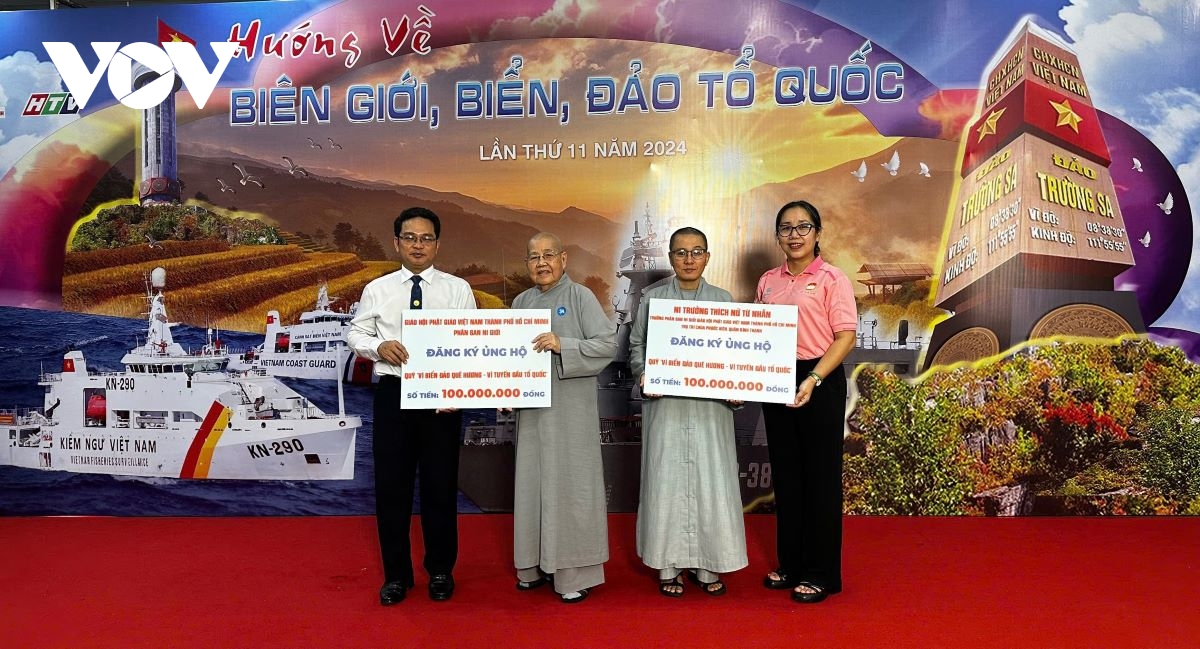 hơn 35,3 tỷ đồng ủng hộ quỹ vì biển đảo quê hương - vì tuyến đầu tổ quốc hình ảnh 3 hon 35,3 ty dong ung ho quy vi bien dao que huong - vi tuyen dau to quoc hinh anh 3