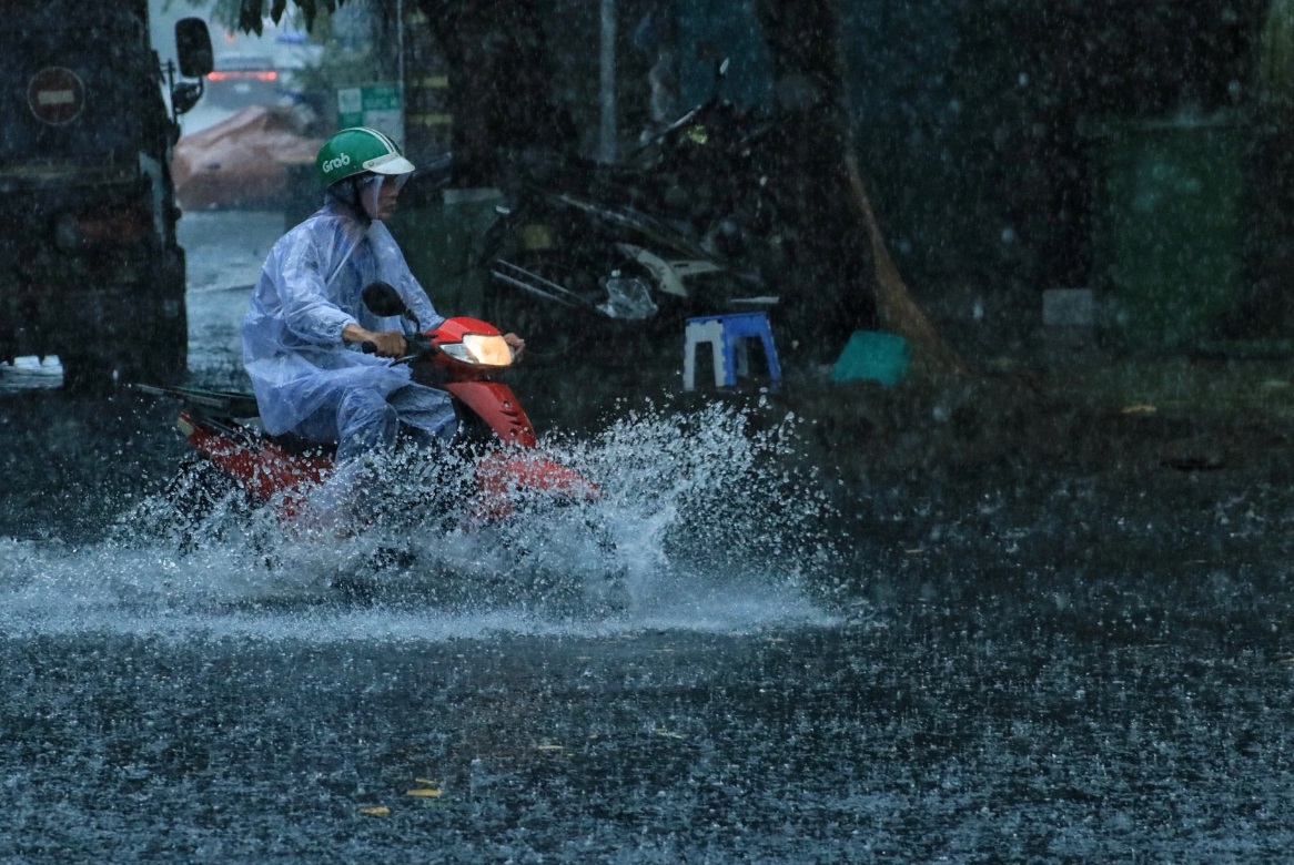 Các bệnh lý viêm đường hô hấp gia tăng trong mùa mưa bão- Ảnh 2. Các bệnh lý viêm đường hô hấp gia tăng trong mùa mưa bão- Ảnh 2.