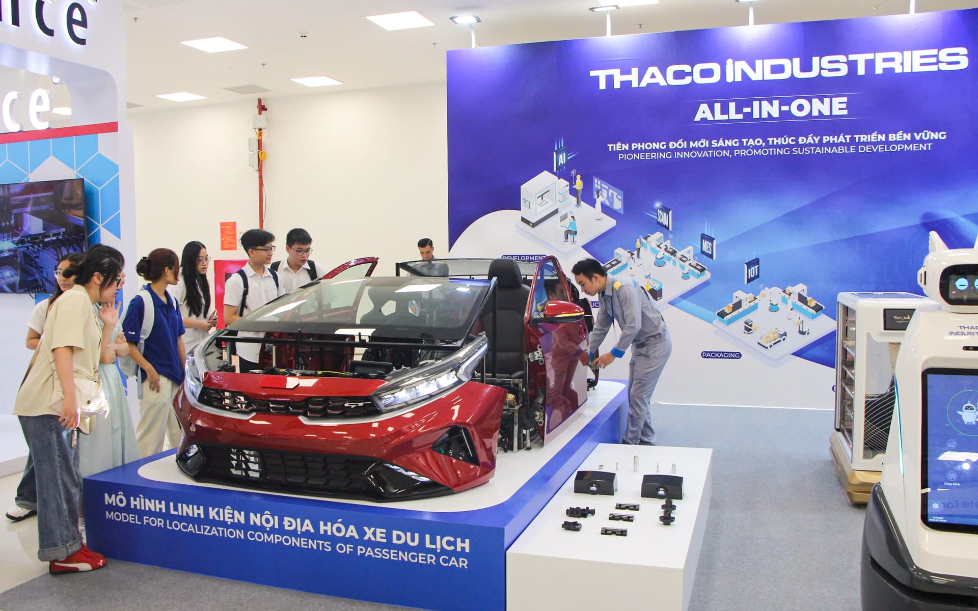 Gian hàng trưng bày của THACO INDUSTRIES 4
