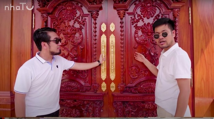 Sửng sốt biệt thự gỗ gõ đỏ độc nhất tại Việt Nam - Hình 3 Sung sot biet thu go go do doc nhat tai Viet Nam-Hinh-3