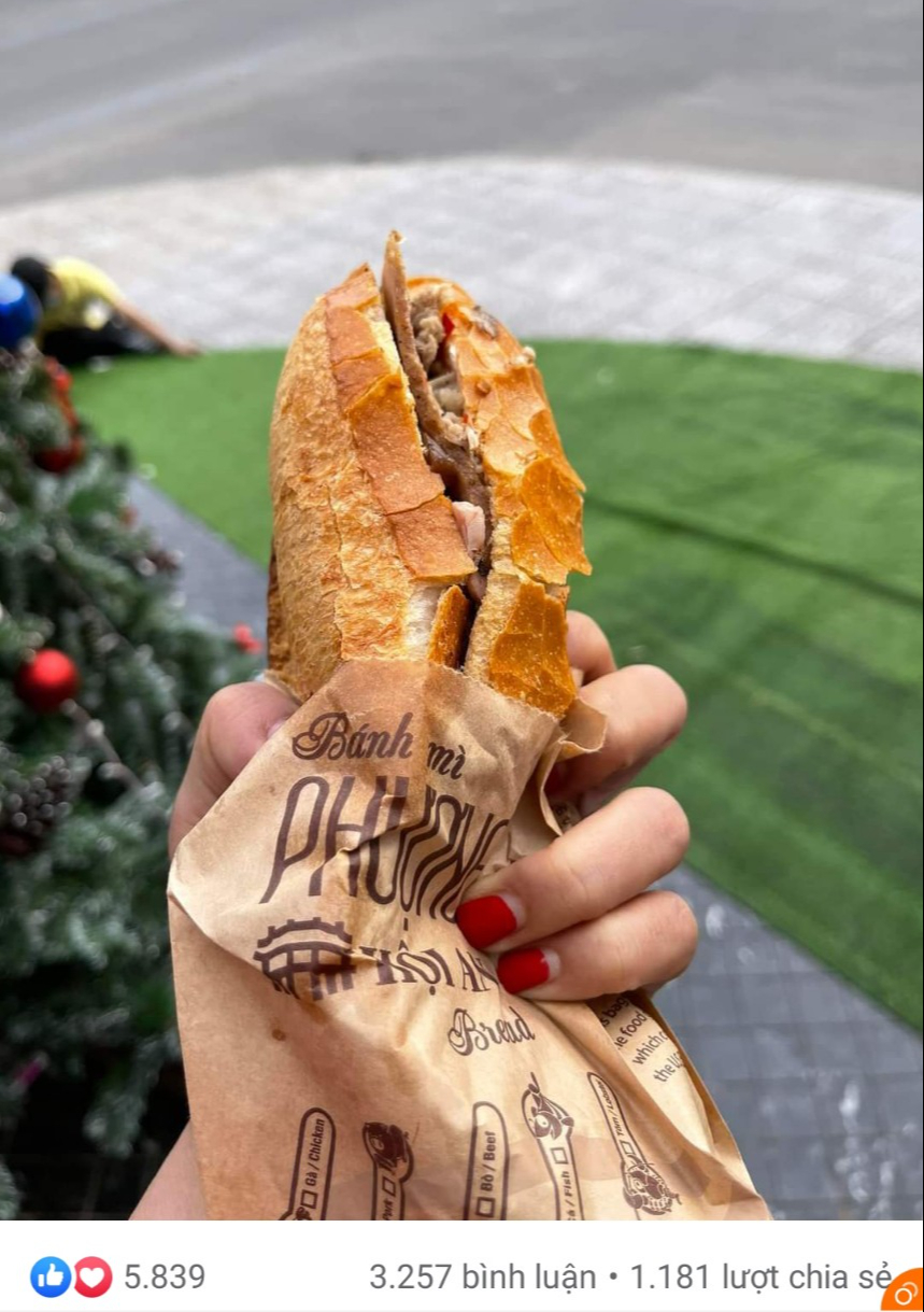 Bị kêu gọi tẩy chay, chủ quán bánh mì Phượng ở Hội An xin lỗi - Ảnh 4. Bị kêu gọi tẩy chay, chủ quán bánh mì Phượng ở Hội An xin lỗi - Ảnh 4.