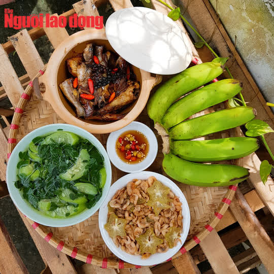 Bí quyết nấu mâm cơm chưa đến 100.000 đồng nhà 4 người ăn của cô giáo - Ảnh 9. Bí quyết nấu mâm cơm chưa đến 100.000 đồng nhà 4 người ăn của cô giáo - Ảnh 9.