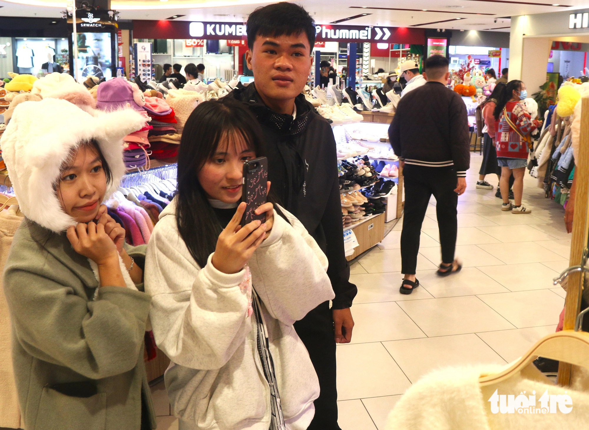 Tân sinh viên nhận học bổng Tiếp sức đến trường hào hứng khi lần đầu đến Đà Lạt - Ảnh 4. Tân sinh viên nhận học bổng Tiếp sức đến trường hào hứng khám phá Đà Lạt - Ảnh 4.