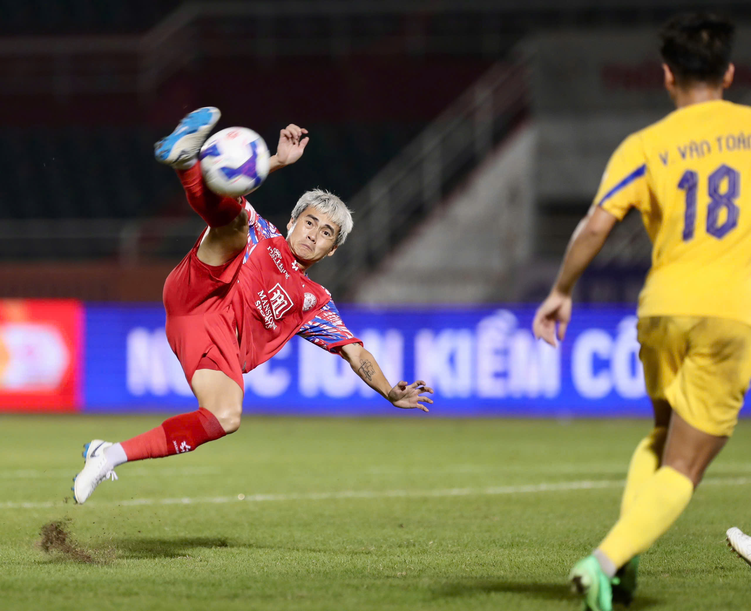 Bảng xếp hạng vòng 5 V-League mới nhất: Thanh Hóa, Thể Công Viettel chia ngôi đầu, HAGL thứ mấy?- Ảnh 3. Bảng xếp hạng vòng 5 V-League mới nhất: Thanh Hóa, Thể Công Viettel chia ngôi đầu, HAGL thứ mấy?- Ảnh 3.