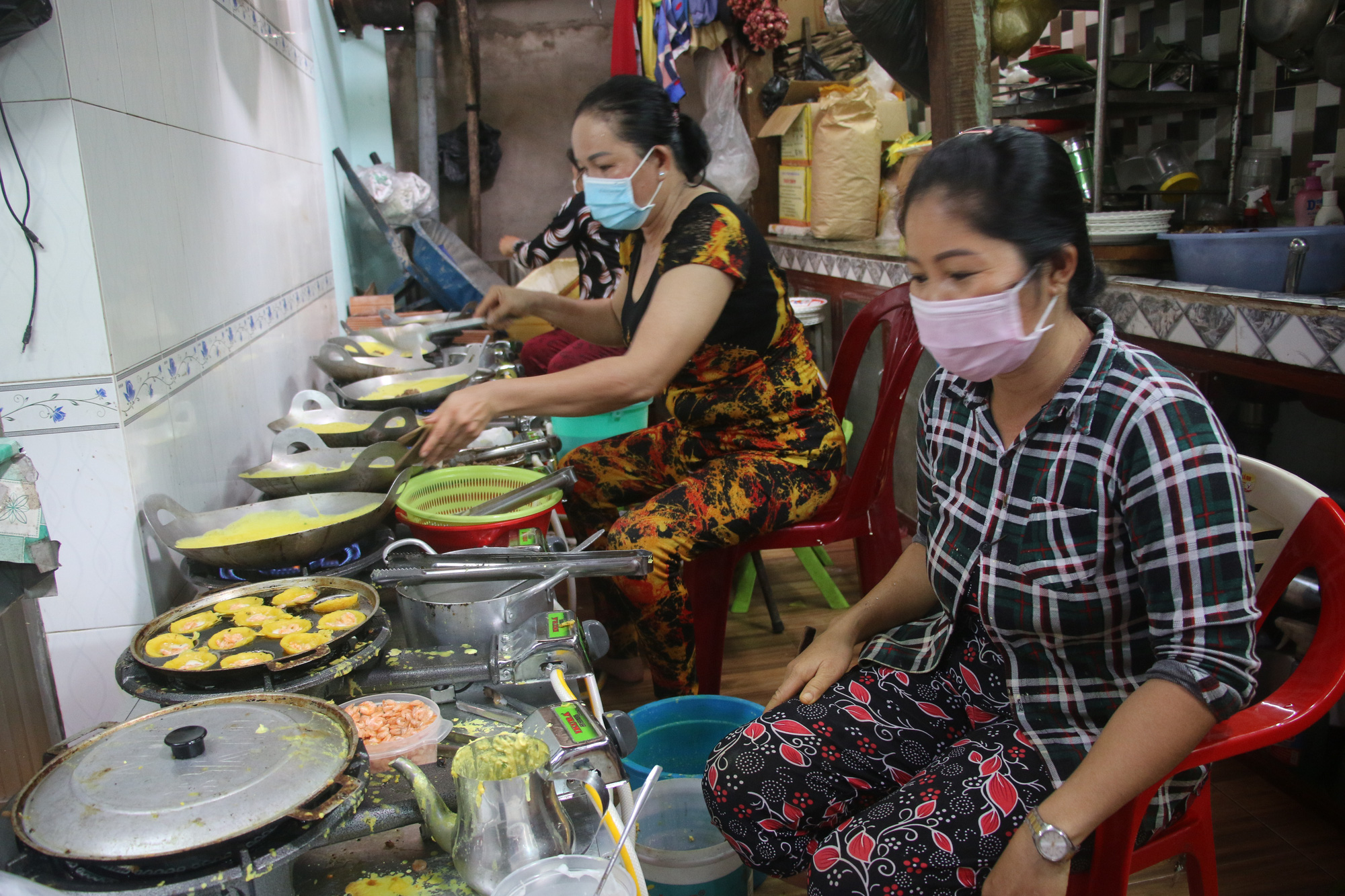 Làng bánh xèo Cao Lãnh nhộn nhịp ngày Tết Đoan ngọ - Ảnh 7. Làng bánh xèo Cao Lãnh nhộn nhịp ngày Tết Đoan ngọ - Ảnh 7.