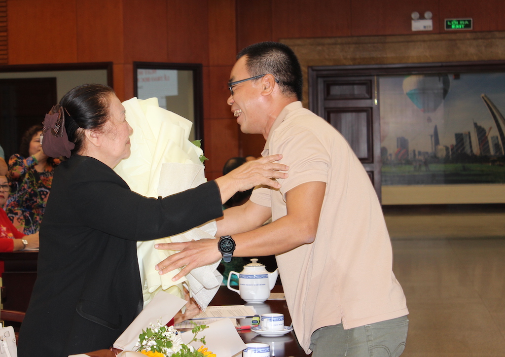 Nam sinh mồ côi là sinh viên Trường ĐH Y dược TP.HCM: Không bỏ cuộc- Ảnh 2. Nam sinh mồ côi là sinh viên Trường ĐH Y dược TP.HCM: Không bỏ cuộc- Ảnh 2.