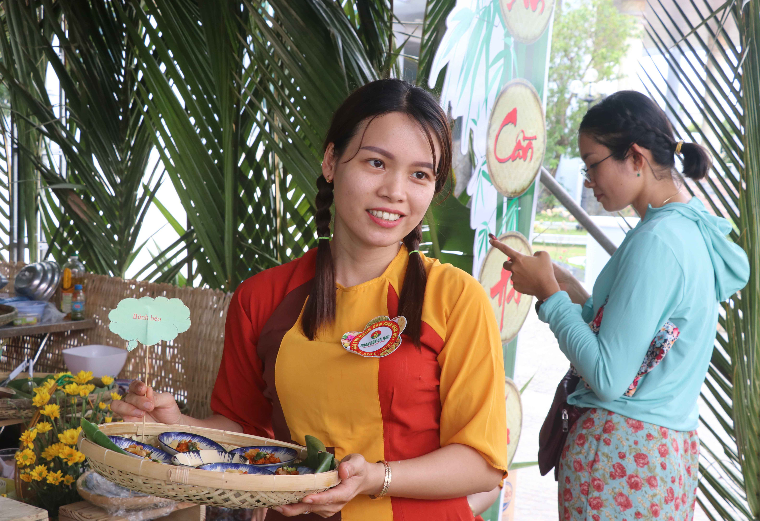 Đặc sắc bánh “phu thê” thể hiện chủ quyền biển đảo Việt Nam - Ảnh 6. Đặc sắc bánh “phu thê” thể hiện chủ quyền biển đảo Việt Nam - Ảnh 6.