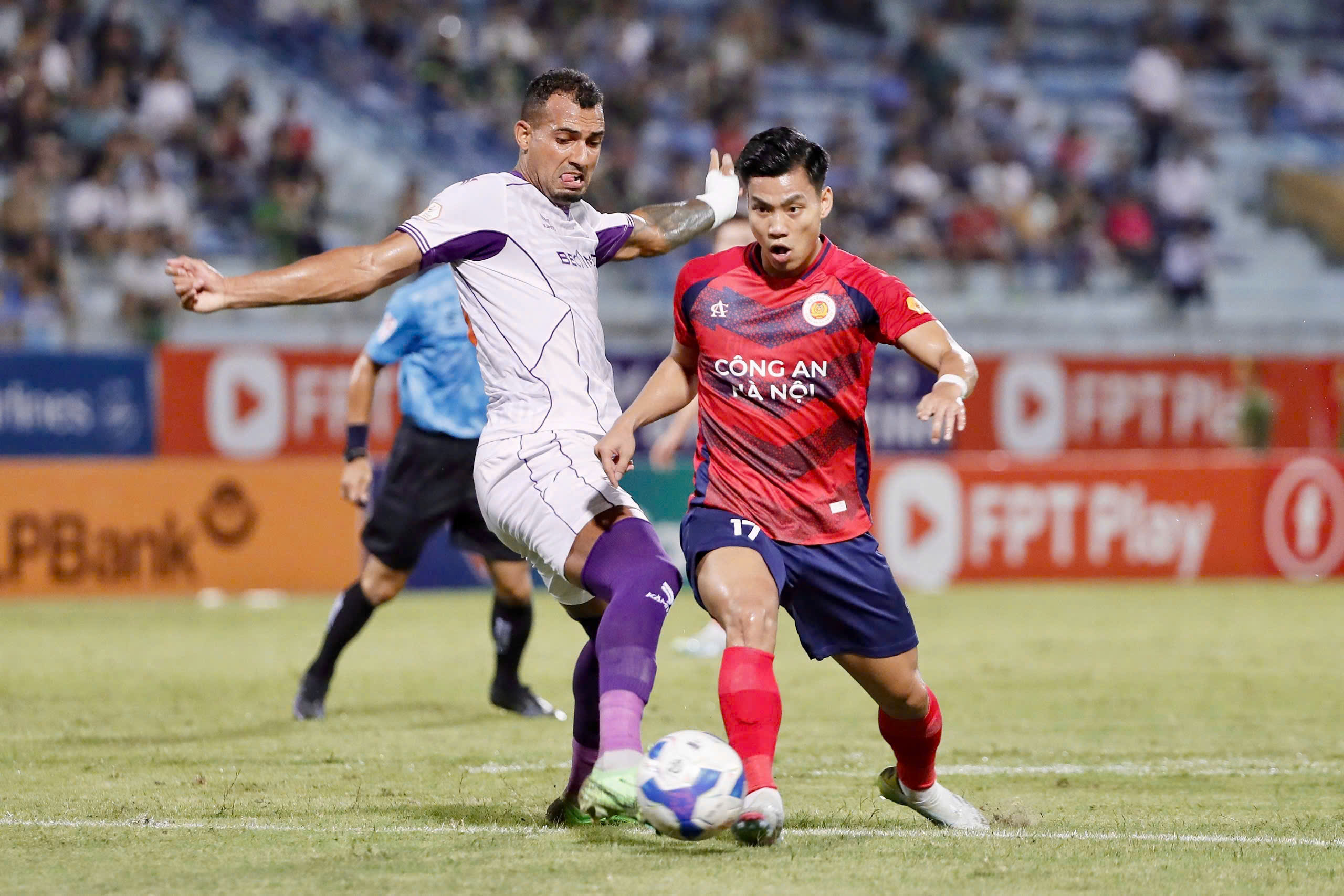 Lịch thi đấu vòng 5 V-League hôm nay: Đại chiến giữa hai nhà vô địch- Ảnh 2. Lịch thi đấu vòng 5 V-League hôm nay: Đại chiến giữa hai nhà vô địch- Ảnh 2.