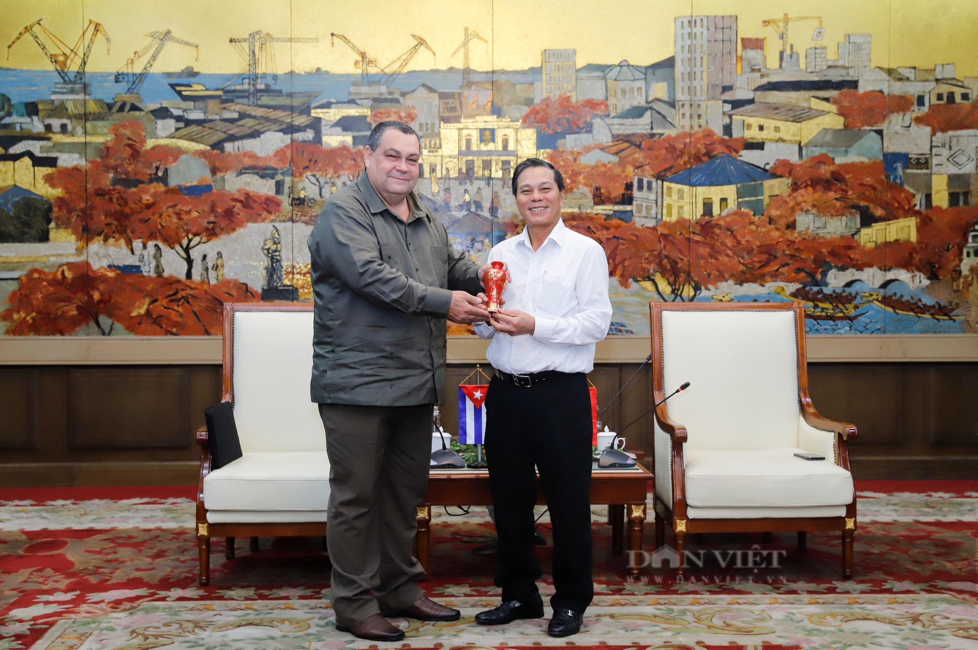 Hội Tiểu nông Cuba chào xã giao lãnh đạo TP.Hải Phòng và tham quan các công trình đặc biệt- Ảnh 5. Hội Tiểu nông Cuba chào xã giao lãnh đạo TP.Hải Phòng và tham quan các công trình đặc biệt- Ảnh 5.