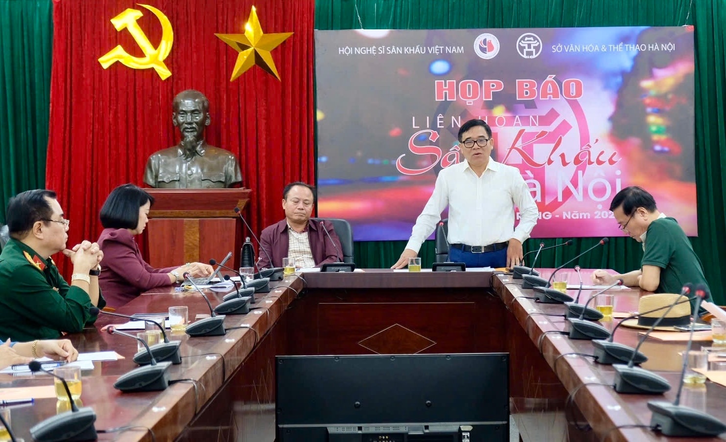 Liên hoan Sâu khấu Hà Nội mở rộng 2024 quy tụ 11 vở diễn mới của sân khấu - Ảnh 3. Liên hoan Sâu khấu Hà Nội mở rộng 2024 quy tụ 11 vở diễn mới của sân khấu - Ảnh 3.