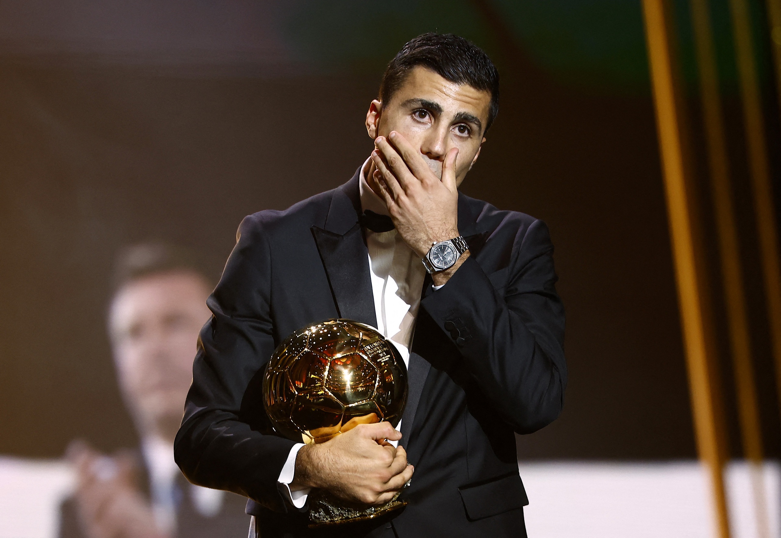 Rodri thắng ‘sốc’ Vinicius để đoạt Quả bóng vàng 2024, Lamine Yamal lại có thêm kỷ lục- Ảnh 3. Rodri thắng ‘sốc’ Vinicius để đoạt Quả bóng vàng 2024, Lamine Yamal lại có thêm kỷ lục- Ảnh 3.