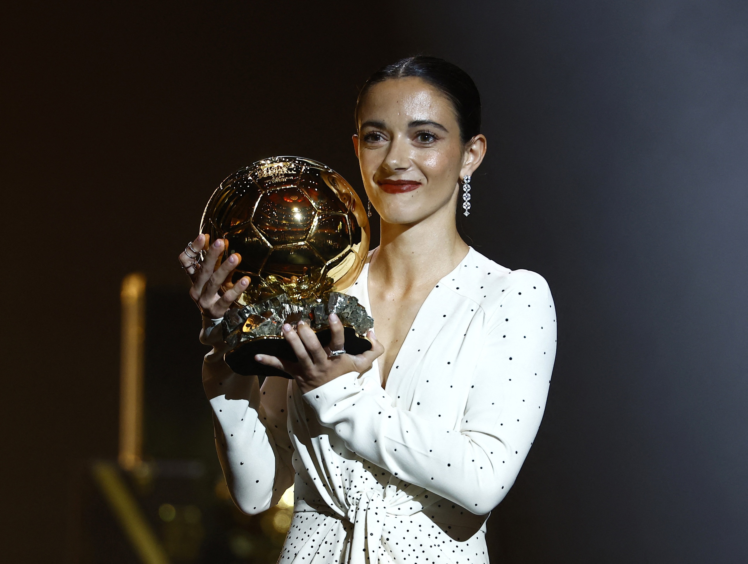 Rodri thắng ‘sốc’ Vinicius để đoạt Quả bóng vàng 2024, Lamine Yamal lại có thêm kỷ lục- Ảnh 15. Rodri thắng ‘sốc’ Vinicius để đoạt Quả bóng vàng 2024, Lamine Yamal lại có thêm kỷ lục- Ảnh 15.