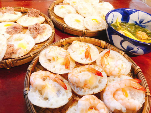 Thương nhớ bánh căn Đà Lạt - Ảnh 4. Thương nhớ bánh căn Đà Lạt - Ảnh 4.
