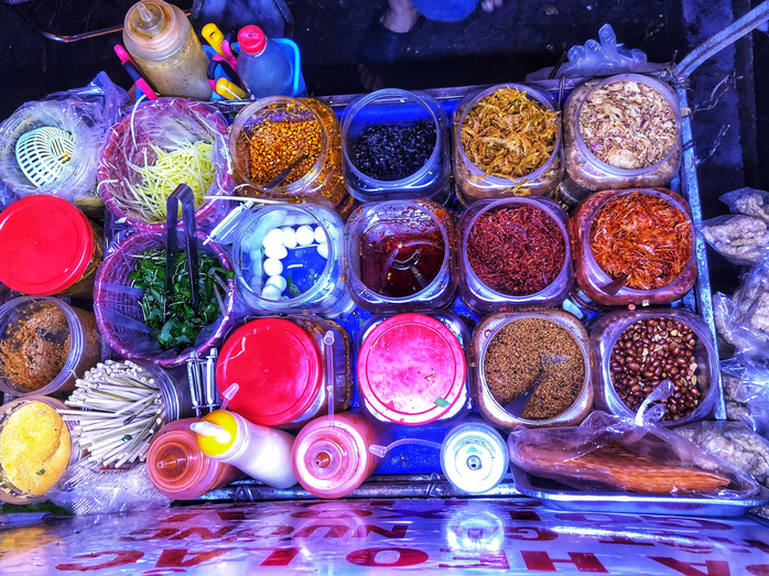 Ăn vặt xuyên đêm ở hồ Con Rùa - Ảnh 4. Ăn vặt xuyên đêm ở hồ Con Rùa - Ảnh 4.