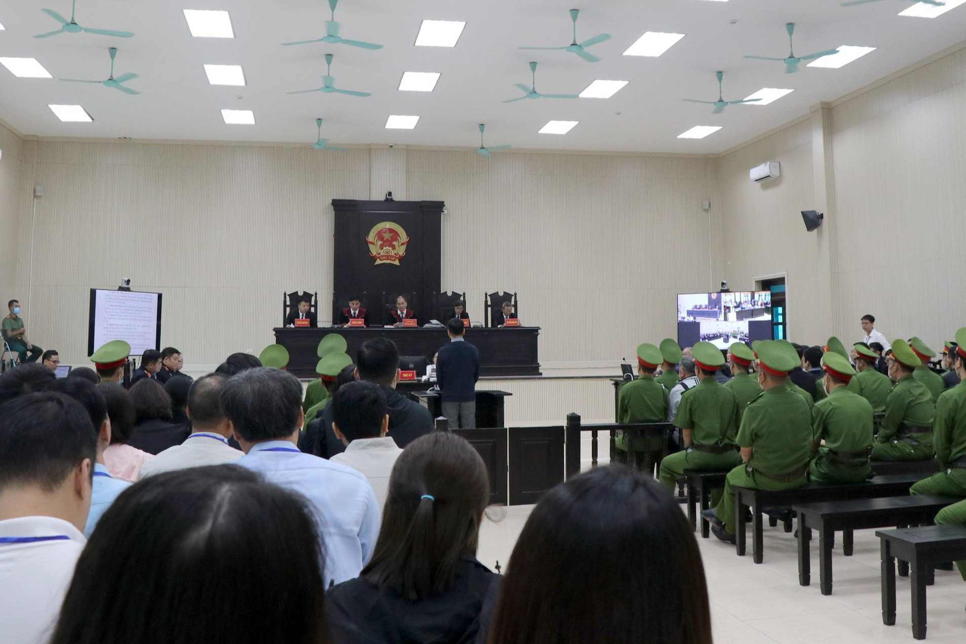 Chính sách mới từ tháng 11/2024: Bỏ quy định ghi hình giám sát CSGT- Ảnh 2. Chính sách mới từ tháng 11/2024: Bỏ quy định ghi hình giám sát CSGT- Ảnh 2.