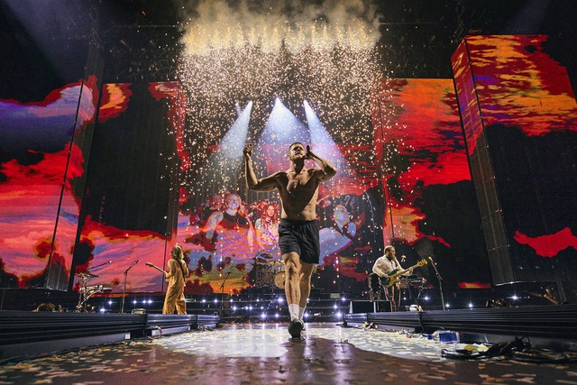 Imagine Dragons sẽ mang setlist bùng nổ nào tới 8WONDER Winter? - Ảnh 3. Imagine Dragons sẽ mang setlist bùng nổ nào tới 8WONDER Winter? - Ảnh 3.