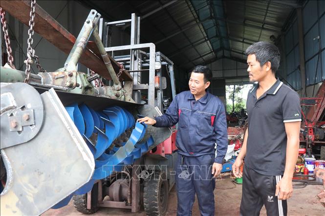 Một người Bắc Ninh sáng chế máy phay đất lên luống