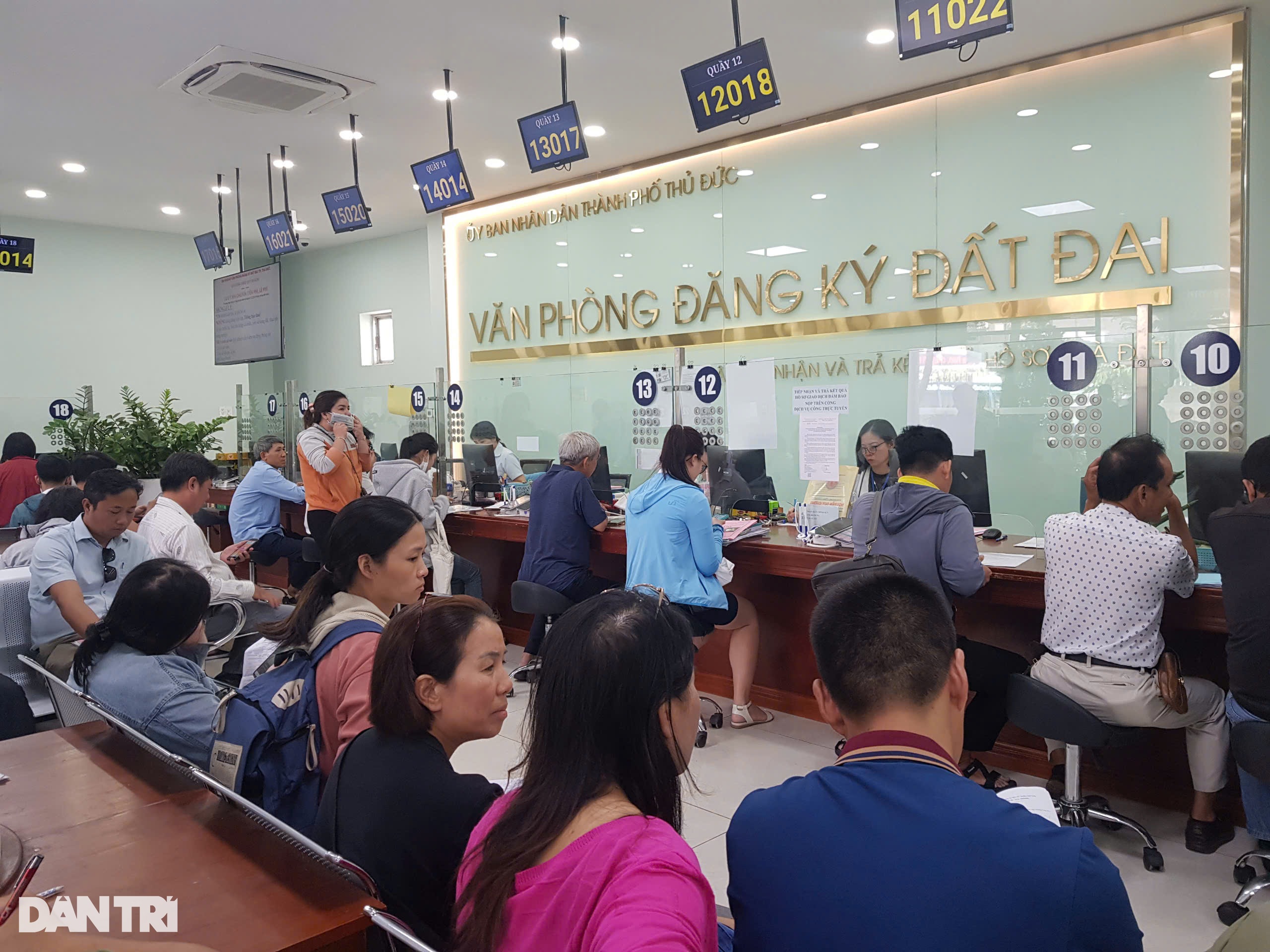 Bảng giá đất mới tại TPHCM: Giá đất nền, đất có sổ chắc chắn tăng mạnh - 1 Bảng giá đất mới tại TPHCM: Giá đất nền, đất có sổ chắc chắn tăng mạnh - 1