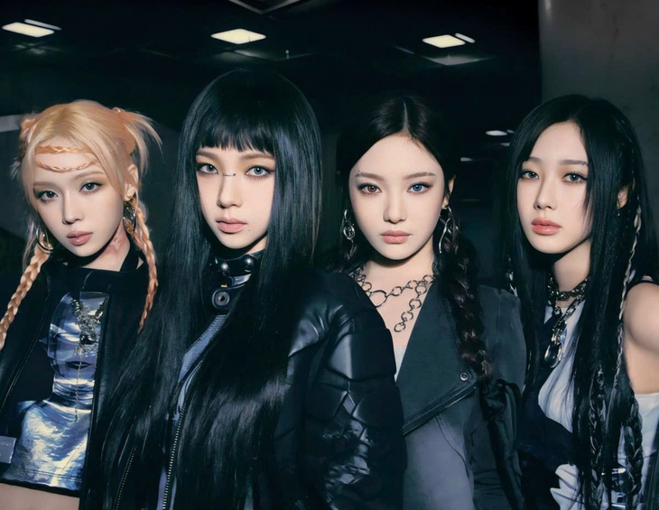 BlackPink cùng Aespa bùng nổ, ILLIT và ITZY lép vế trên đường đua âm nhạc tháng 10 - Ảnh 1. BlackPink cùng Aespa bùng nổ, ILLIT và ITZY lép vế trên đường đua âm nhạc tháng 10 - Ảnh 1.
