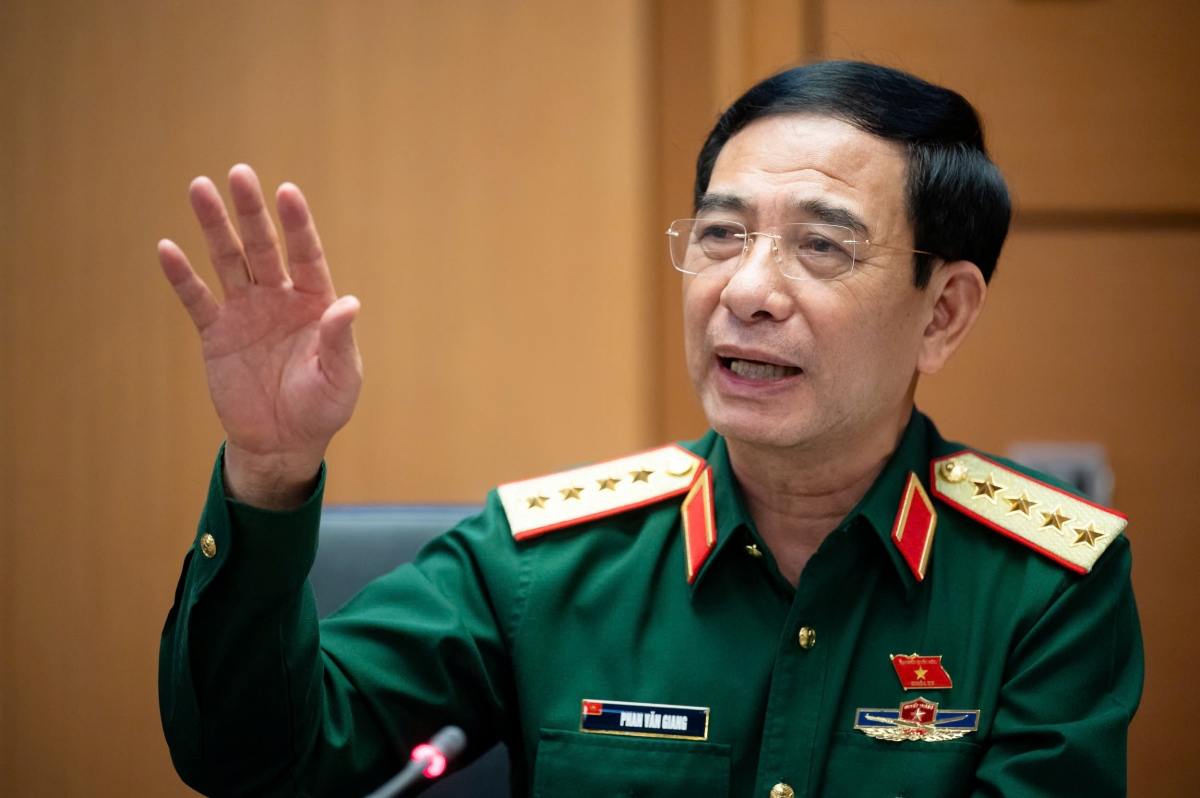 bộ trưởng phan văn giang lý giải quy định cấp tướng quân đội nghỉ hưu ở tuổi 60 hình ảnh 1 bo truong phan van giang ly giai quy dinh cap tuong quan doi nghi huu o tuoi 60 hinh anh 1