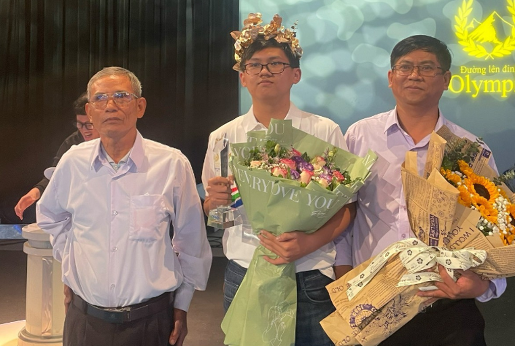 Bốn ứng viên đỉnh của chóp tranh tài chung kết năm Đường lên đỉnh Olympia - 2 Bốn ứng viên đỉnh của chóp tranh tài chung kết năm Đường lên đỉnh Olympia - 2