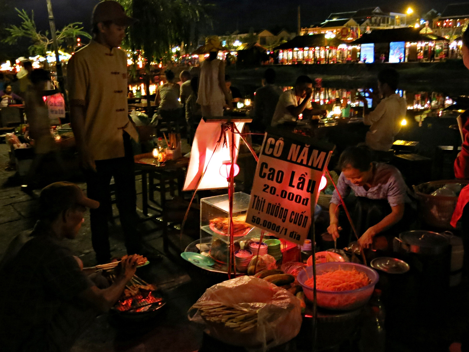 Cao lầu - món tôi ghiền - Ảnh 1. Cao lầu - món tôi ghiền - Ảnh 1.