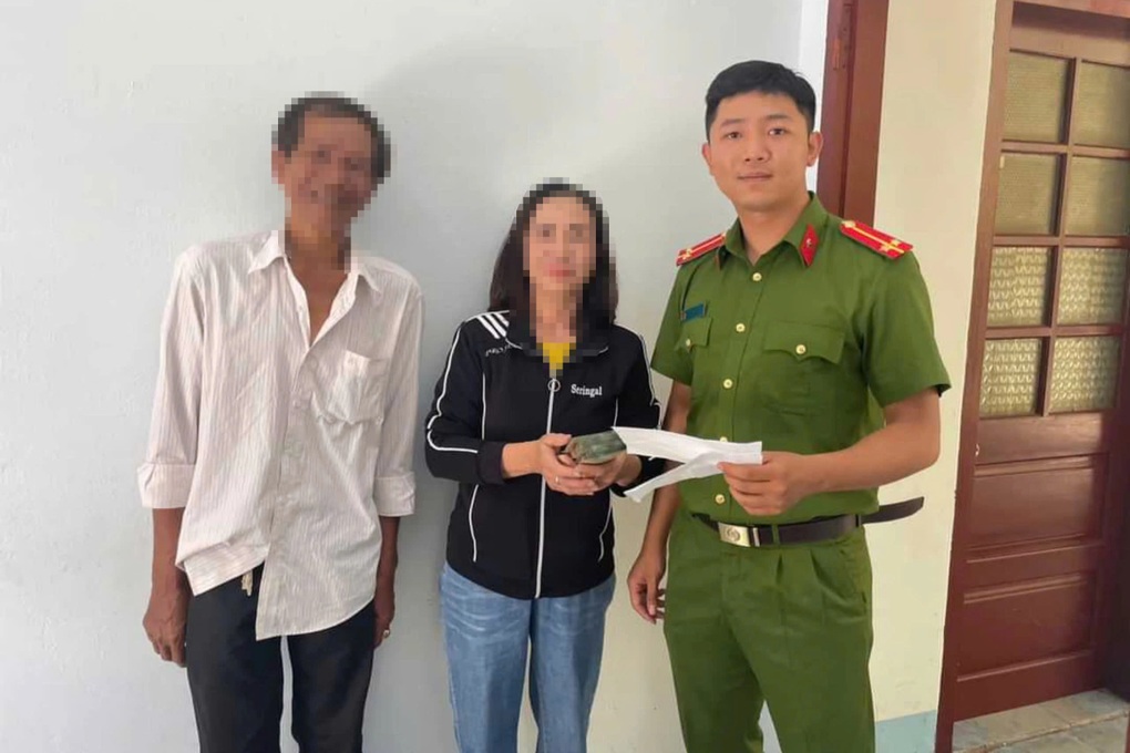 Cất nhầm hơn 100 triệu đồng vào... cốp xe người khác - 1 Cất nhầm hơn 100 triệu đồng vào... cốp xe người khác - 1
