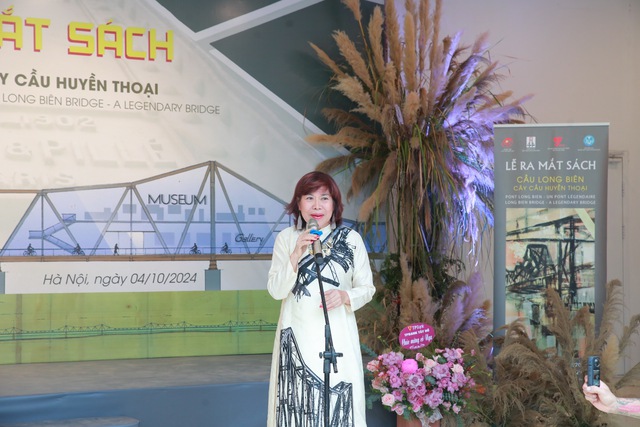 Cầu Long Biên - biểu tượng văn hóa, lịch sử của Hà Nội - Ảnh 1. Cầu Long Biên - biểu tượng văn hóa, lịch sử của Hà Nội - Ảnh 1.