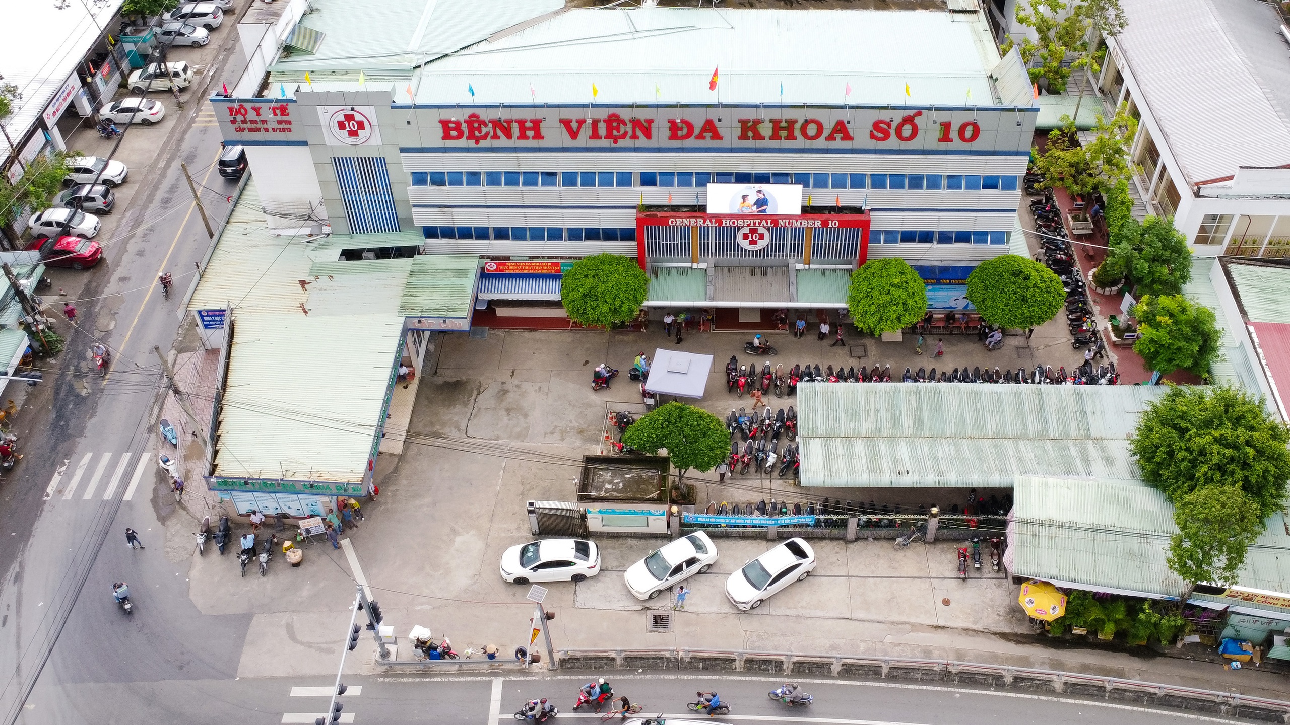 Bệnh viện đa khoa số 10: Chặng đường 12 năm vì sức khỏe người bệnh- Ảnh 1. Bệnh viện đa khoa số 10: Chặng đường 12 năm vì sức khỏe người bệnh- Ảnh 1.
