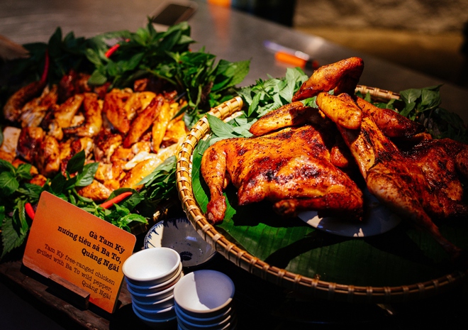 Chuyến ngao du ẩm thực về duyên hải miền Trung: Quảng Ngãi, Bình Định, Phú Yên- Ảnh 2. Chuyến ngao du ẩm thực về duyên hải miền Trung: Quảng Ngãi, Bình Định, Phú Yên- Ảnh 2.