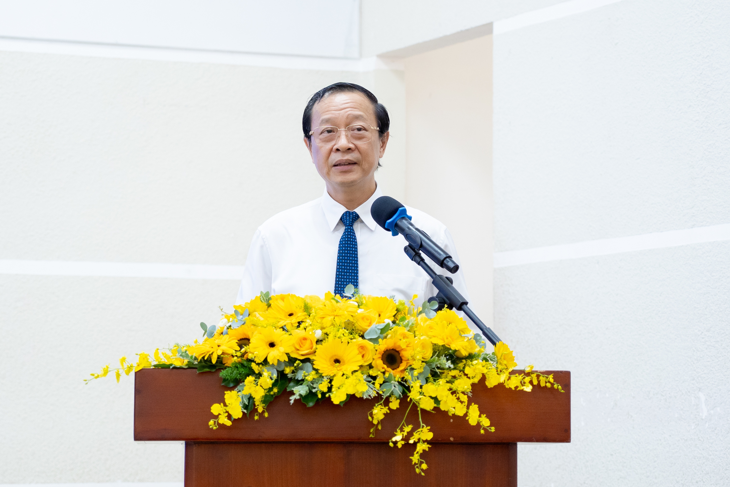 Bộ GD-ĐT: Địa phương bốc thăm môn thi thứ 3 vào lớp 10 để tránh học lệch- Ảnh 1. Bộ GD-ĐT: Địa phương bốc thăm môn thi thứ 3 vào lớp 10 để tránh học lệch- Ảnh 1.
