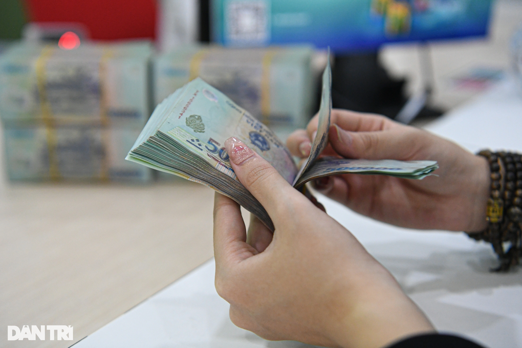 Dự kiến gia hạn trả nợ cho khách vay bị ảnh hưởng bởi bão lũ - 1 Dự kiến gia hạn trả nợ cho khách vay bị ảnh hưởng bởi bão lũ - 1