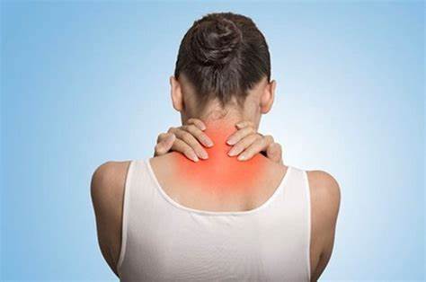  Giảm đau cổ vai gáy bằng các phương pháp đơn giản tại nhà - Ảnh 2.