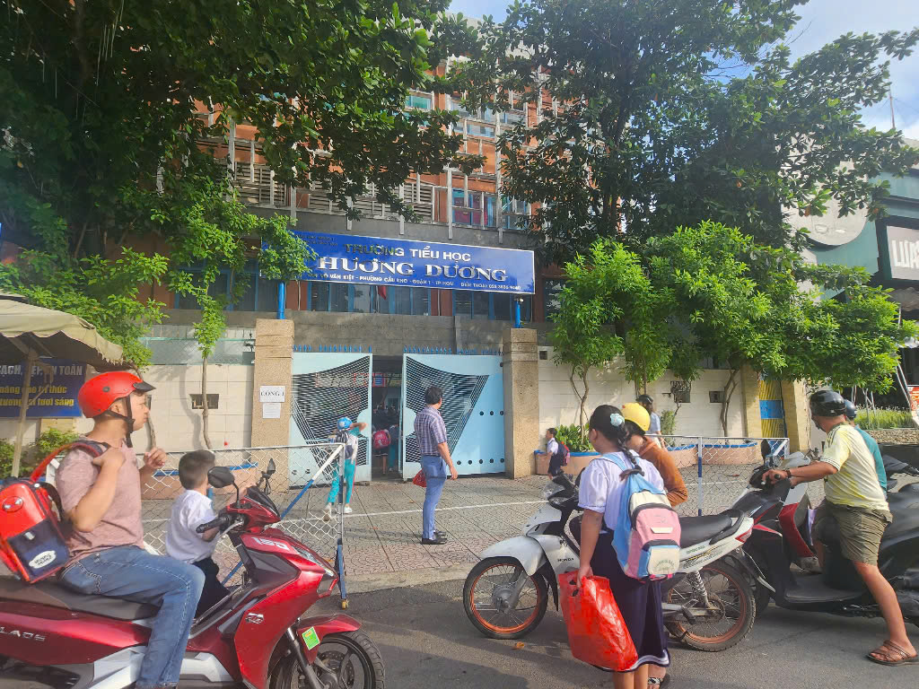 Giáo vụ là gì, vị trí việc làm quy định thế nào?- Ảnh 1. Giáo vụ là gì, vị trí việc làm quy định thế nào?- Ảnh 1.
